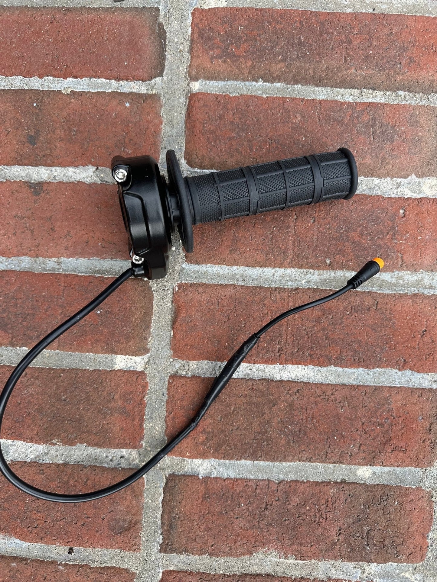 MFXmods plug and play Baja and surron throttle bundle!